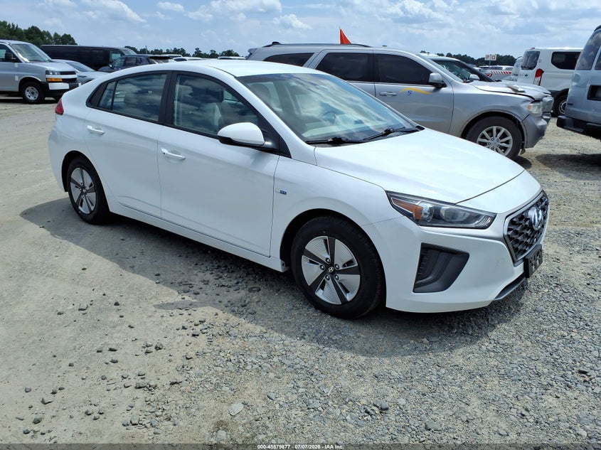 Vin: kmhc65lcxlu220317, lot: 46078230, hyundai ioniq hybrid blue 2020 img_1