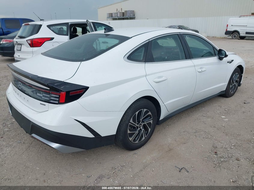 AtlanticExpress - Hyundai Sonata Hybrid