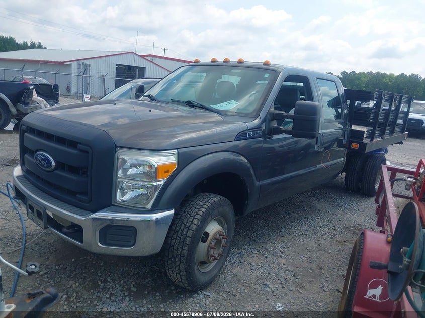 2016 FORD F-350 CHASSIS auction photo 2