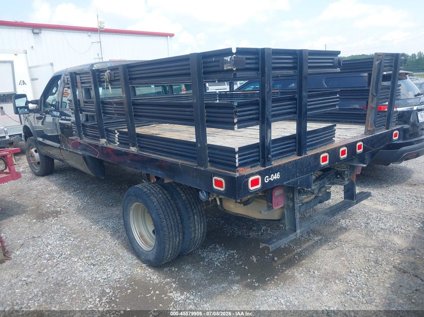 2016 FORD F-350 CHASSIS auction photo 3