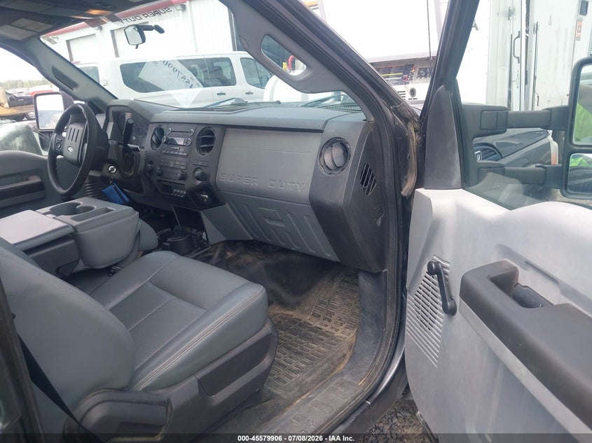 2016 FORD F-350 CHASSIS auction photo 5