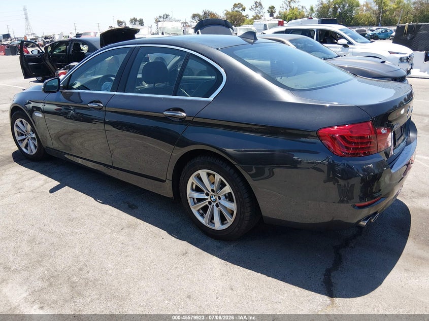 2016 BMW 528I auction photo 3