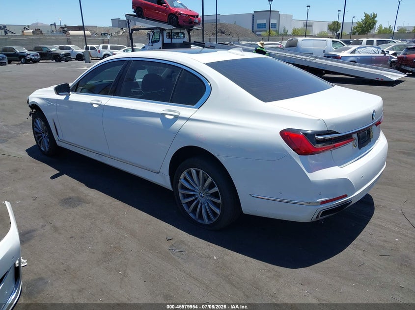2022 BMW 740 auction photo 3