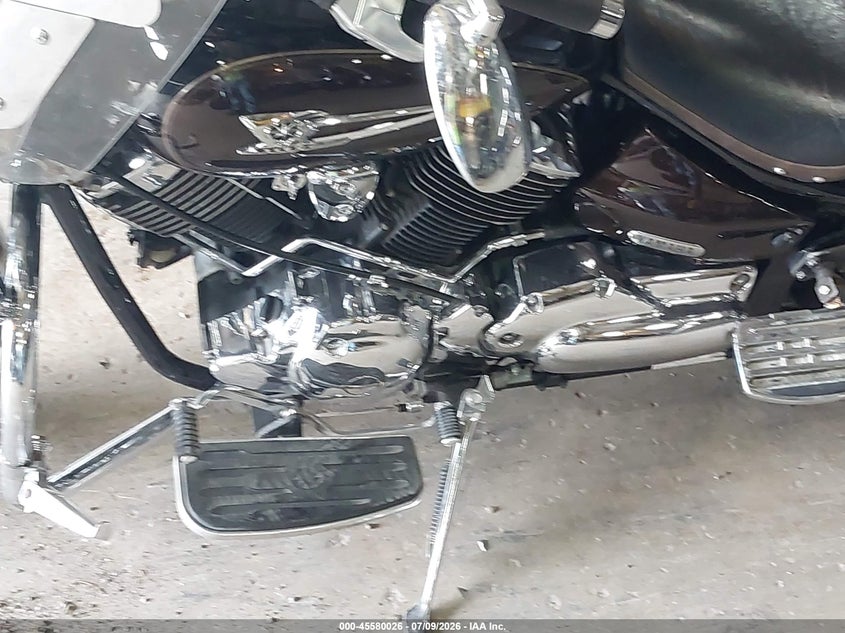 2004 Yamaha Xvs1100 A VIN: JYAVP11E04A050586 Lot: 45580026