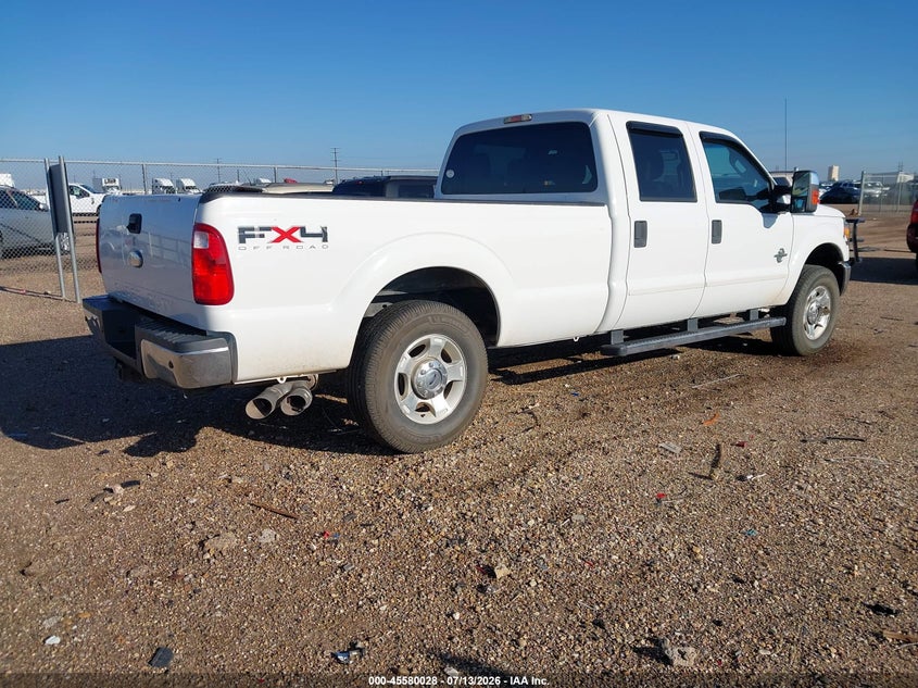 2011 FORD SUPER DUTY F-250 SRW auction photo 4