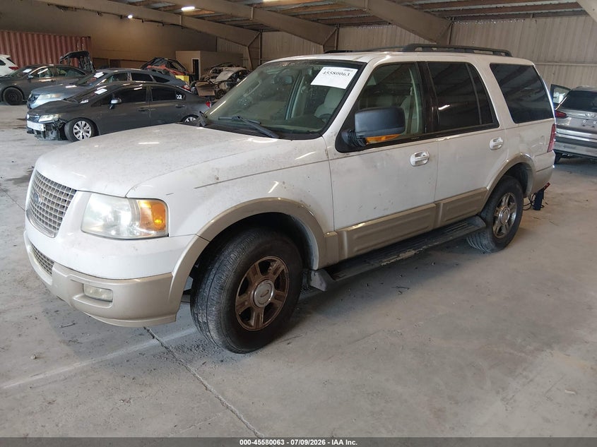 2006 Ford Expedition, Normal Wear & Tear, IAAI, VIN 1FMPU17506LA94829 — photo 2