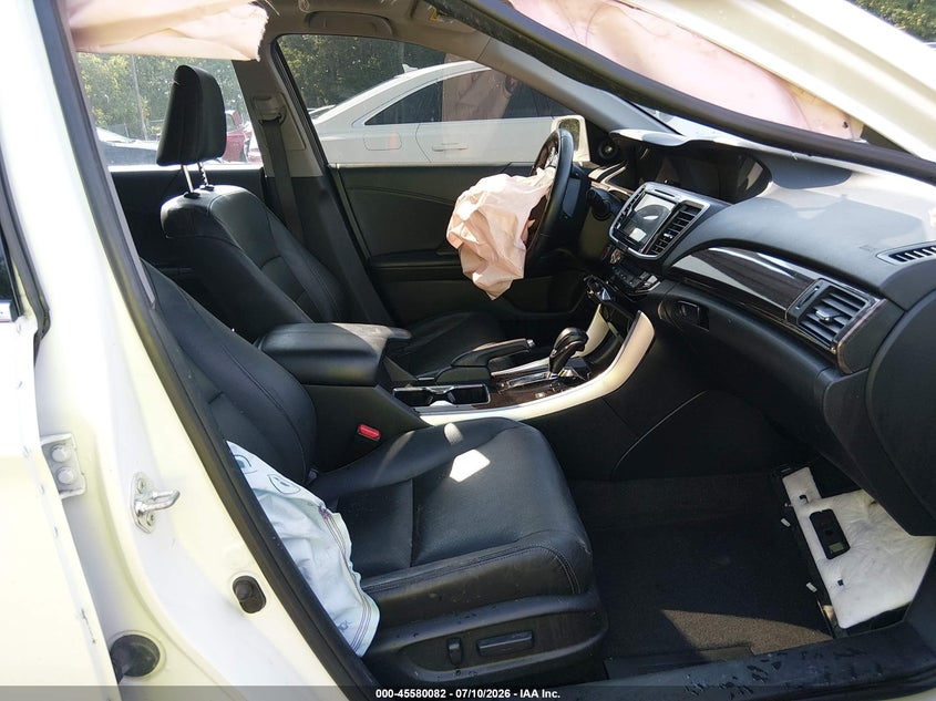 2017 HONDA ACCORD HYBRID auction photo 5