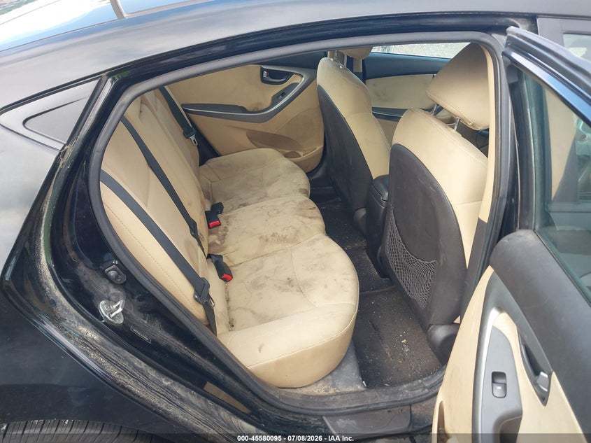 2012 HYUNDAI ELANTRA auction photo 8