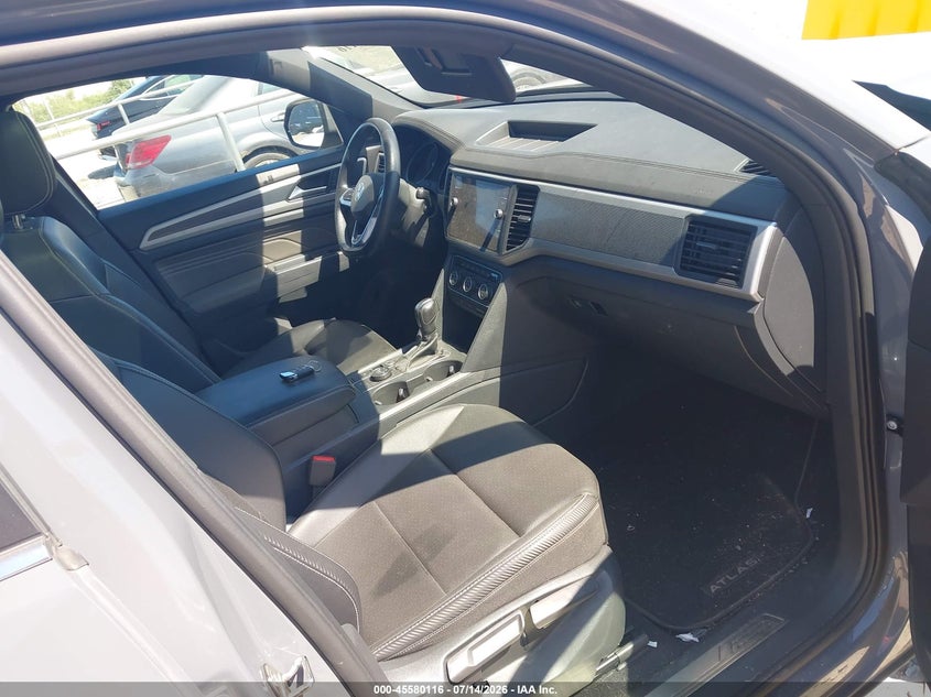 2021 VOLKSWAGEN ATLAS CROSS SPORT auction photo 5