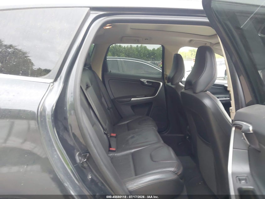 2012 VOLVO XC60 auction photo 8