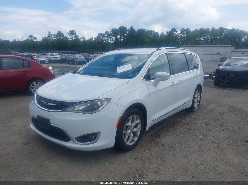 2017 Chrysler Pacifica Touring-L Plus 2C4RC1EG6HR585369 photo 1