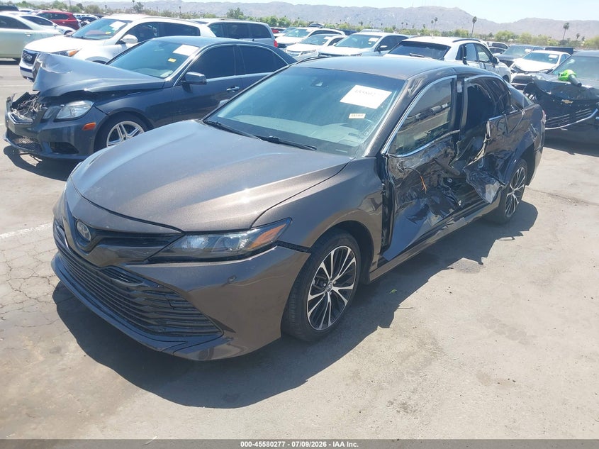 2019 TOYOTA CAMRY HYBRID auction photo 2