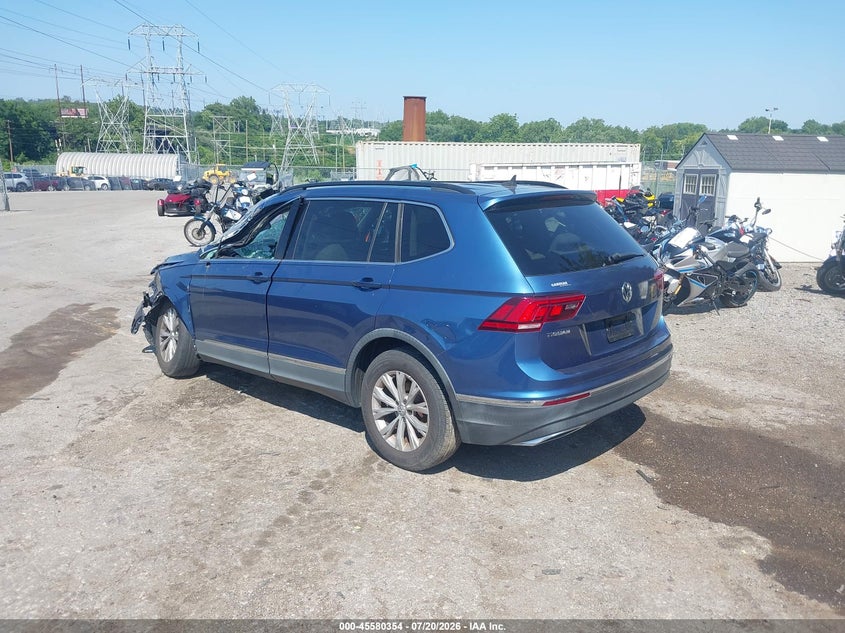 2018 VOLKSWAGEN TIGUAN auction photo 3