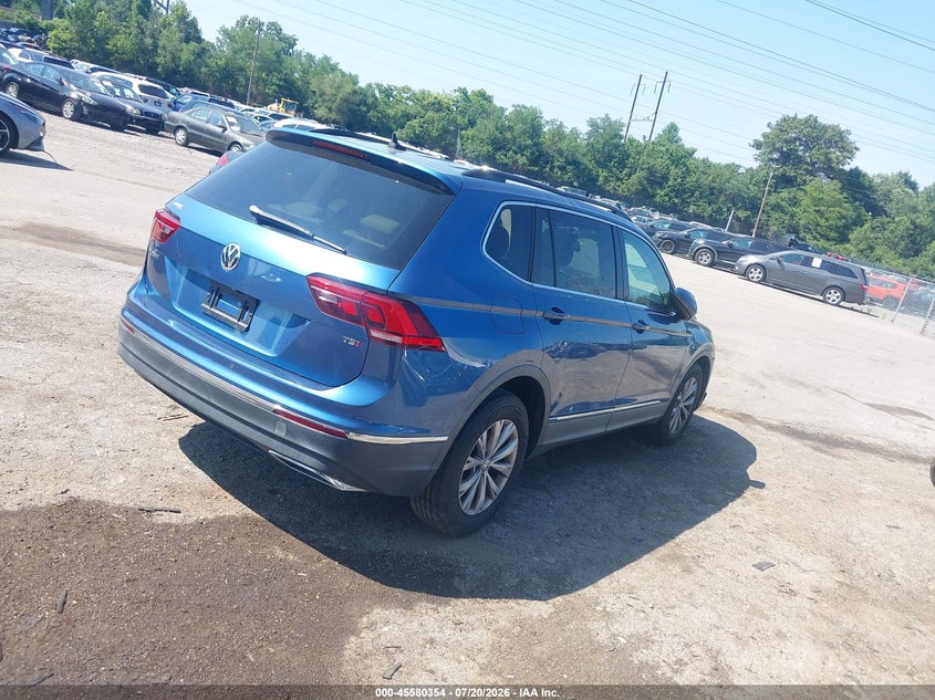 2018 VOLKSWAGEN TIGUAN auction photo 4