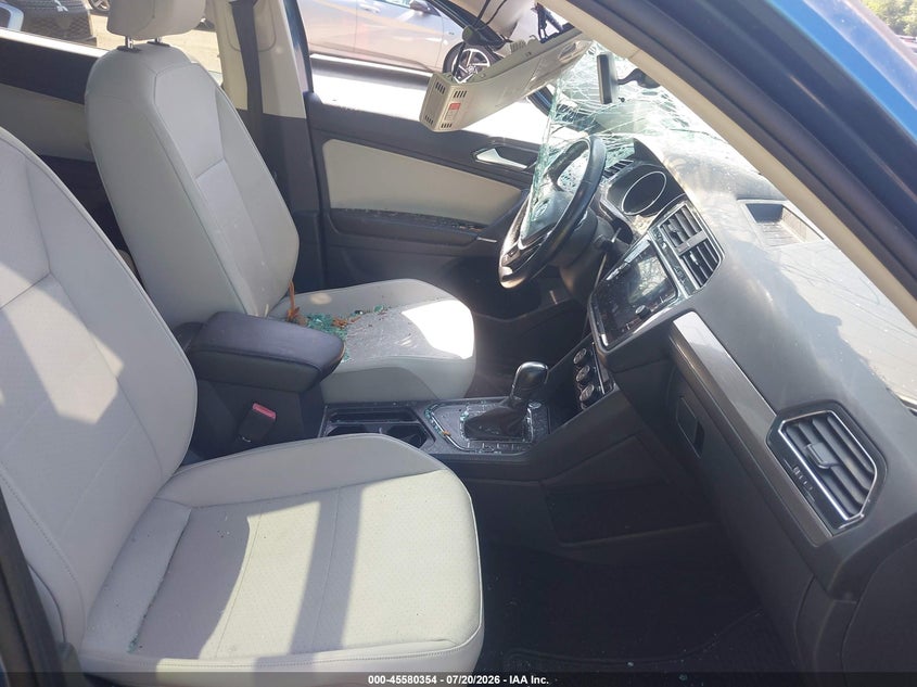 2018 VOLKSWAGEN TIGUAN auction photo 5