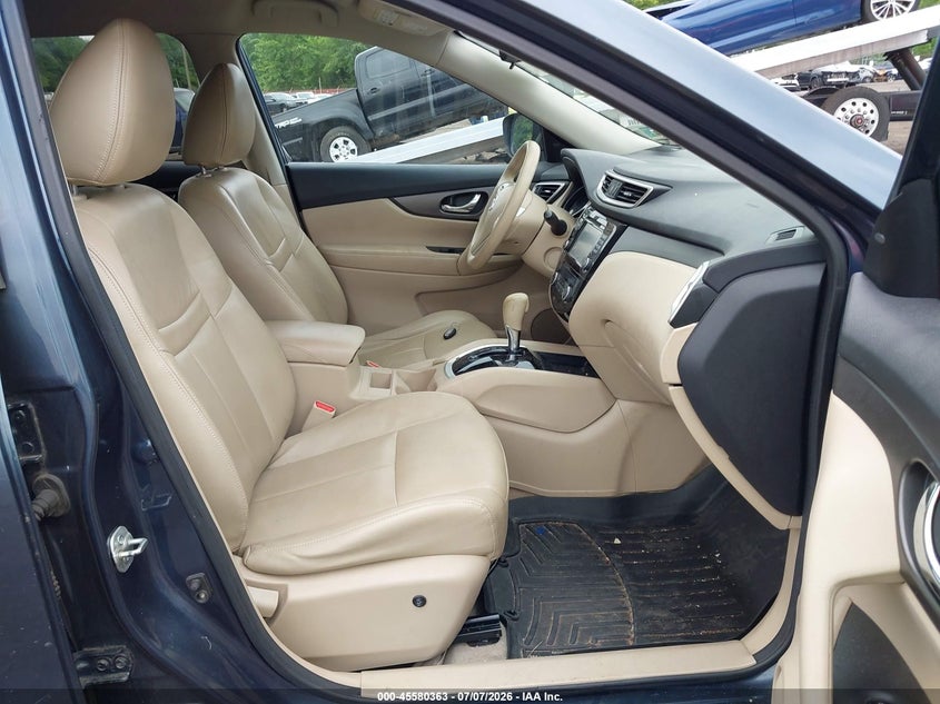 2014 NISSAN ROGUE auction photo 5