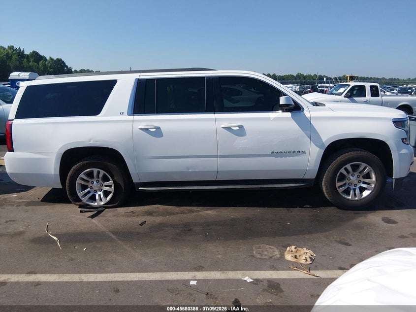 CHEVROLET SUBURBAN - zdjęcie 13