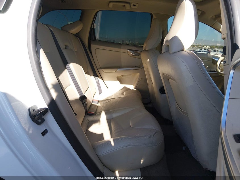 2010 Volvo Xc60 3.2 VIN: YV4982DL9A2077498 Lot: 45580501