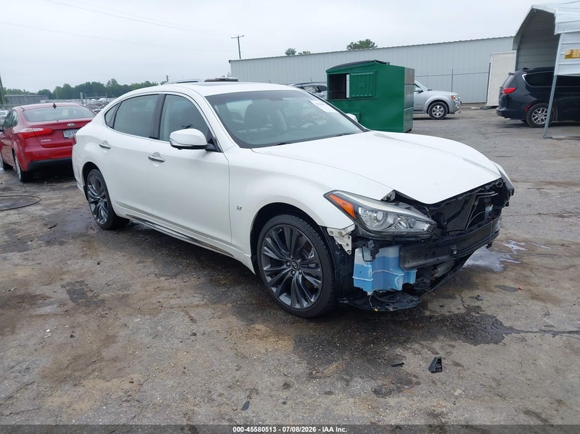 2017 INFINITI Q70L auction photo 1