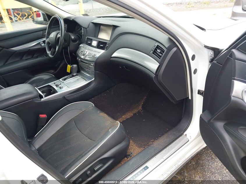 2017 INFINITI Q70L auction photo 5
