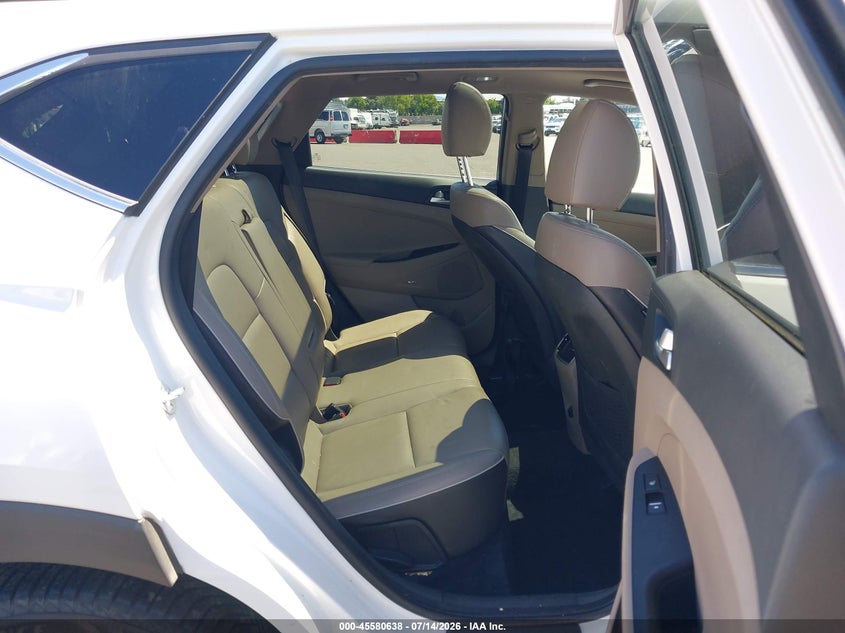2020 HYUNDAI TUCSON auction photo 8