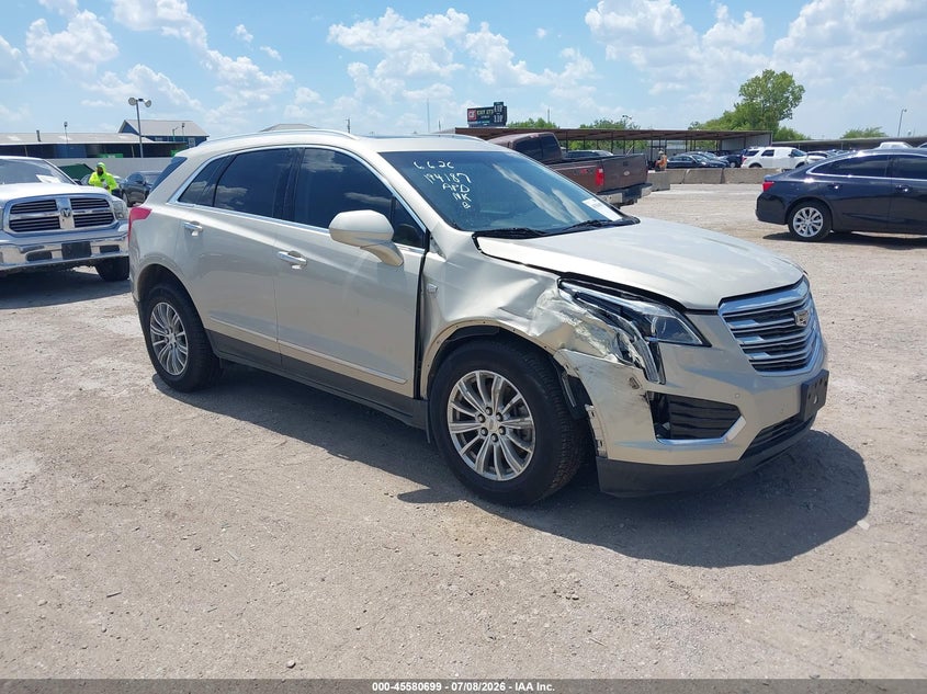 2017 CADILLAC XT5 auction photo 1