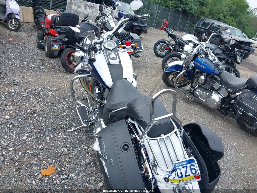 2006 HARLEY-DAVIDSON FLSTNI auction photo 6
