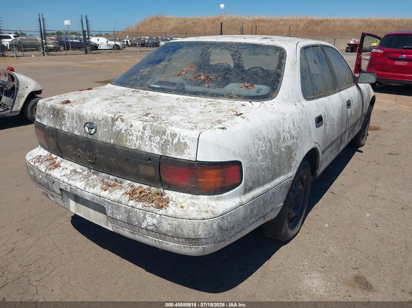 1992 TOYOTA CAMRY auction photo 4