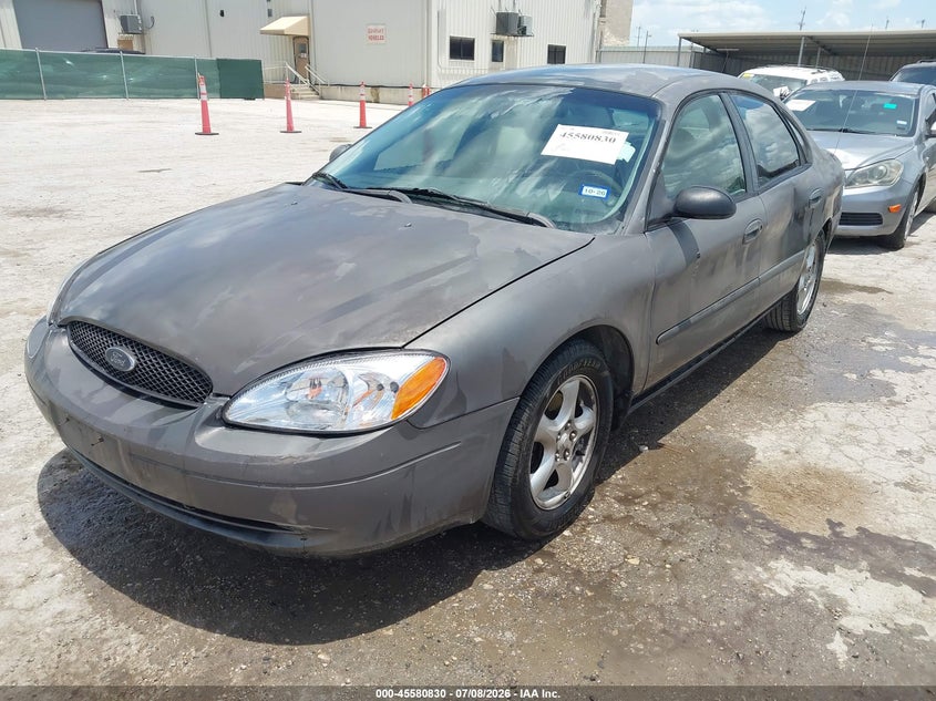 2002 FORD TAURUS auction photo 2