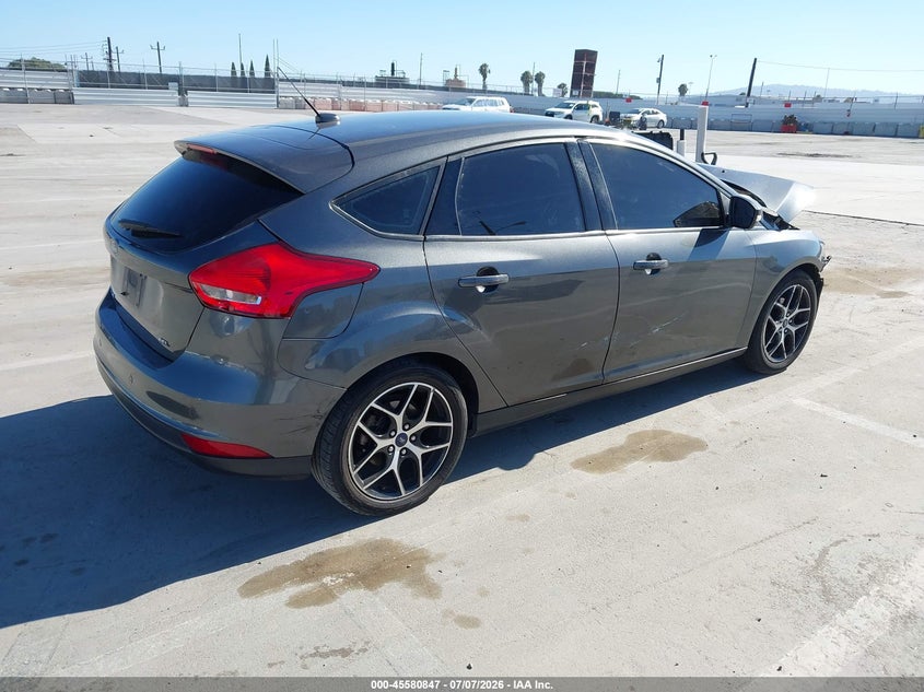 Vin: 1fadp3m20jl223963, lot: 46079200, ford focus sel 20184