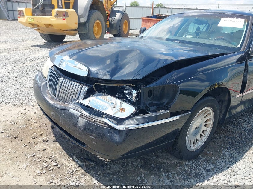 1998 Lincoln Town Car Cartier VIN: 1LNFM83W6WY663804 Lot: 45580883
