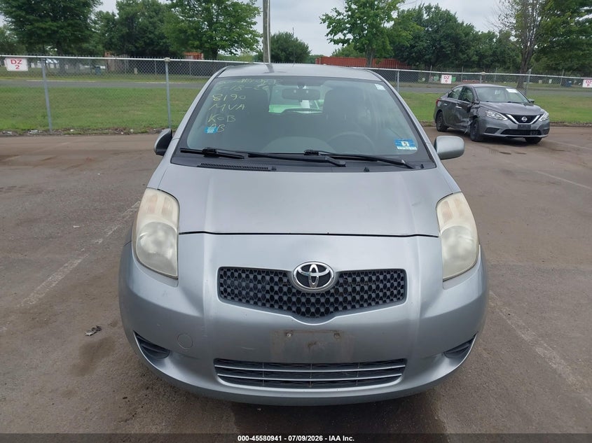 2008 Toyota Yaris VIN: JTDJT923685188190 Lot: 45580941