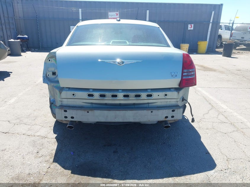 2006 CHRYSLER 300C auction photo 6