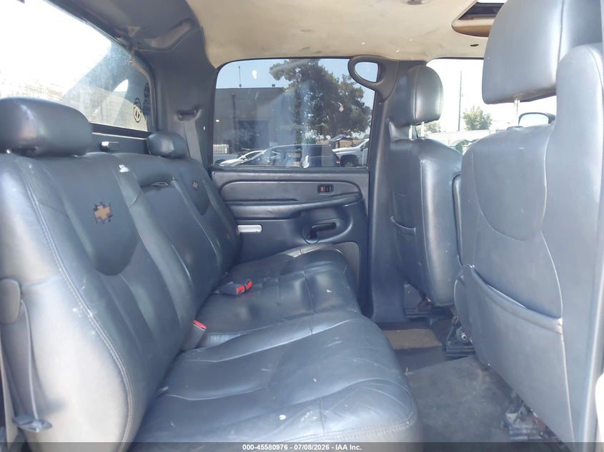 2002 Chevrolet Avalanche 2500 VIN: 3GNGK23G32G165074 Lot: 45580976