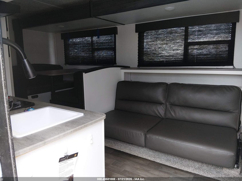 2021 KEYSTONE RV HIDEOUT auction photo 5