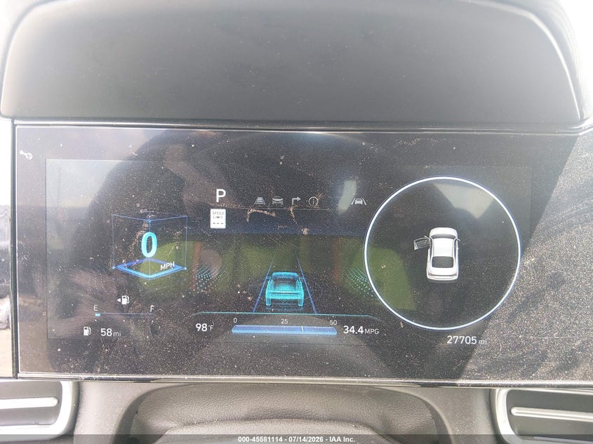 2024 HYUNDAI ELANTRA auction photo 7