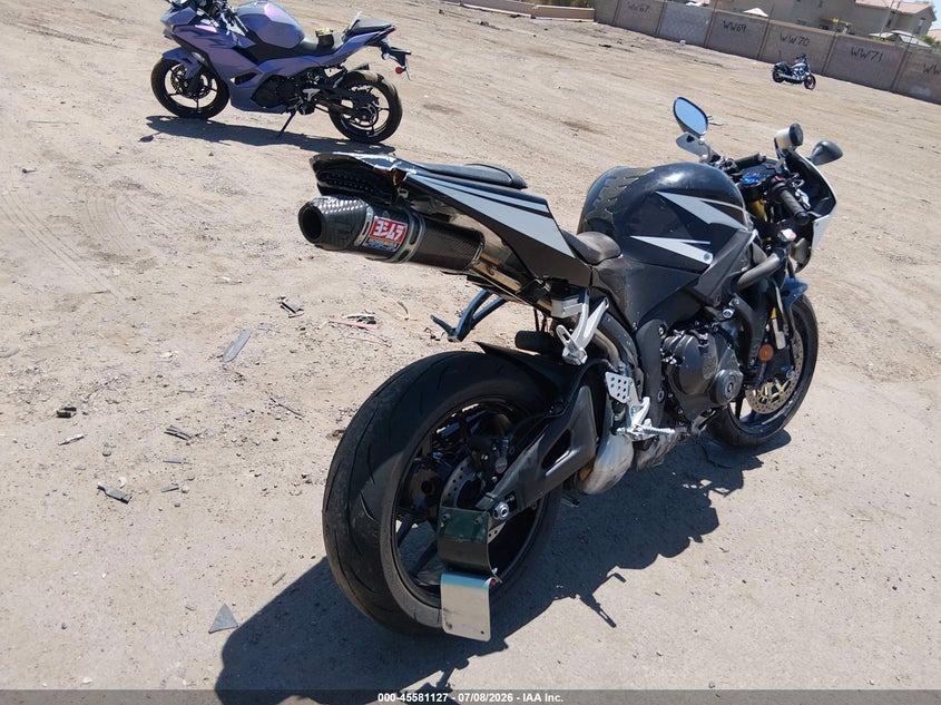 2017 Honda Cbr600 Rr VIN: JH2PC40H1HK300074 Lot: 45581127