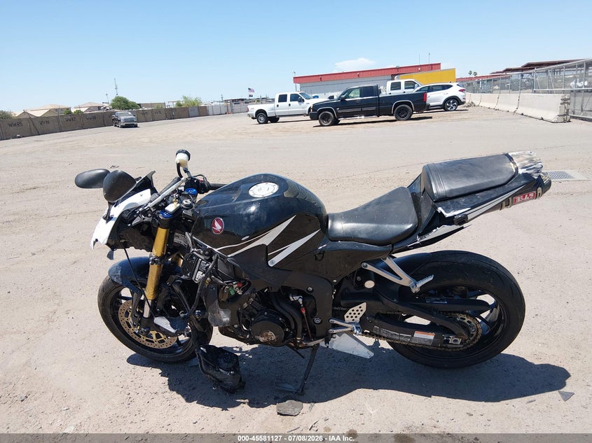2017 Honda Cbr600 Rr VIN: JH2PC40H1HK300074 Lot: 45581127