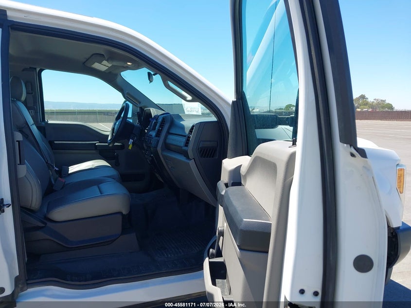 2017 FORD F-250 auction photo 5