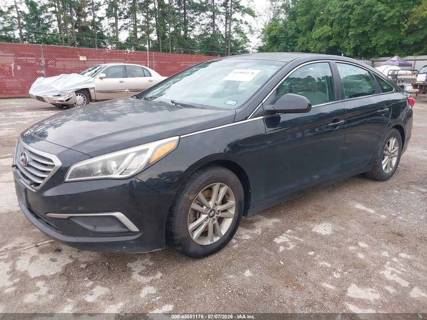 2017 HYUNDAI SONATA auction photo 2