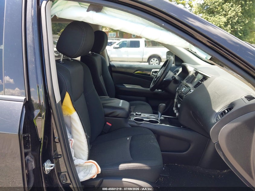 2018 NISSAN PATHFINDER auction photo 5