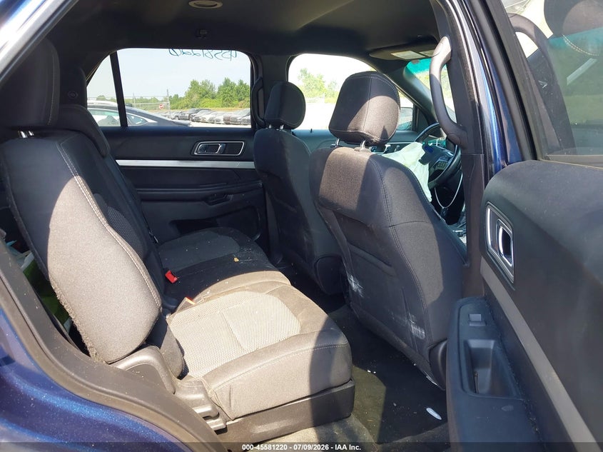2016 FORD EXPLORER auction photo 8