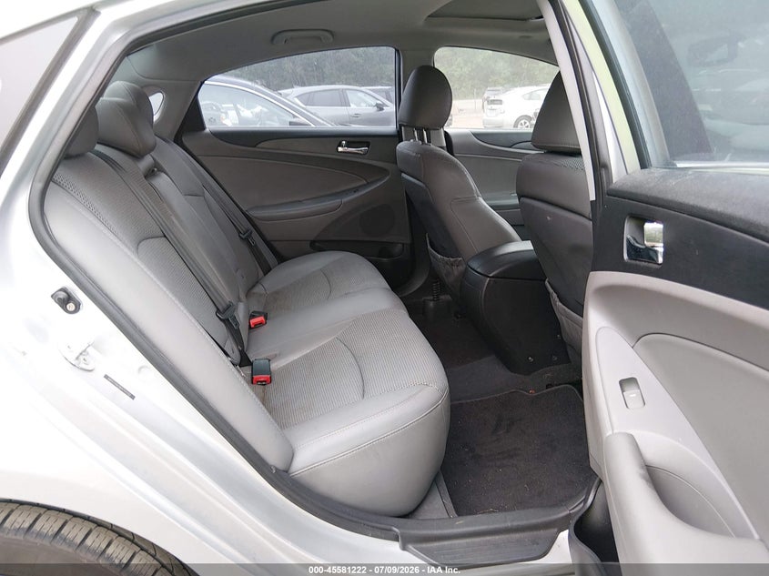 2011 HYUNDAI SONATA auction photo 8