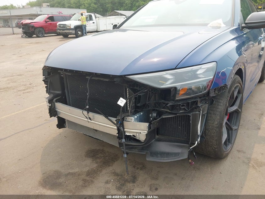 2025 Audi Rs Q8 Quattro Tiptronic VIN: WU1ARBF16SD021505 Lot: 45581239