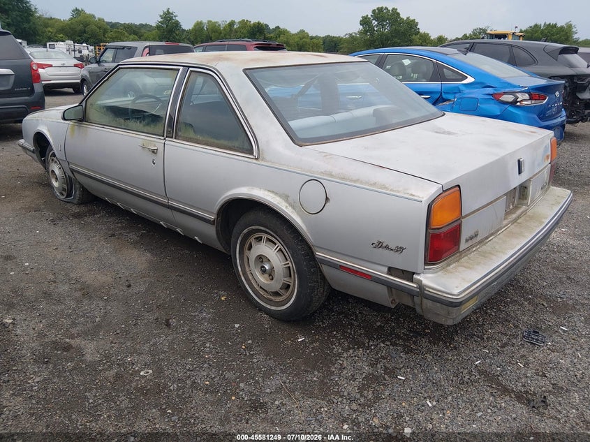 AtlanticExpress - Oldsmobile Delta 88