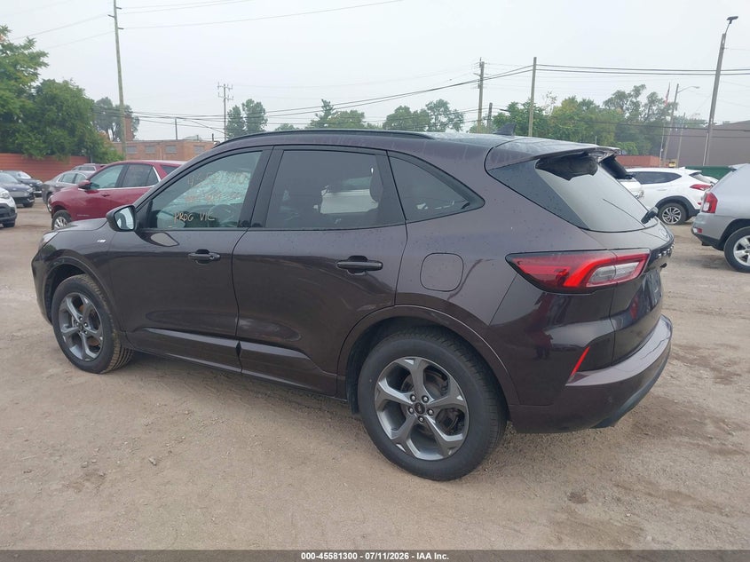 Vin: 1fmcu9mn1pua15231, lot: 46079654, ford escape st-line 20233