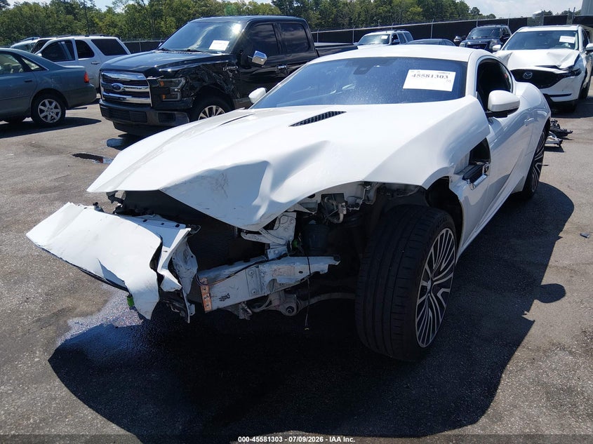 2017 Jaguar F-Type Premium VIN: SAJWA6AT0H8K41221 Lot: 45581303
