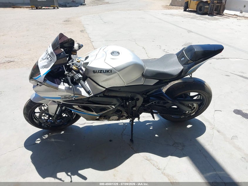 2025 Suzuki Gsx-R1000 VIN: JS1DM11F1S7100143 Lot: 45581329