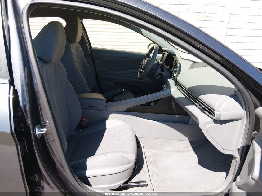 AtlanticExpress - Hyundai Elantra