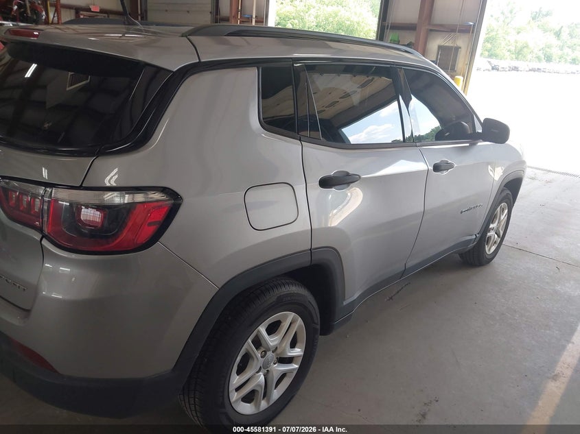 2018 JEEP COMPASS auction photo 4